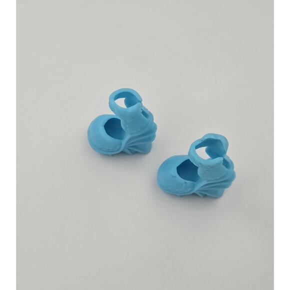 Replacement Shoes for Draculaura Welcome to Monster High Dance the Fright Away - Picture 4 of 7